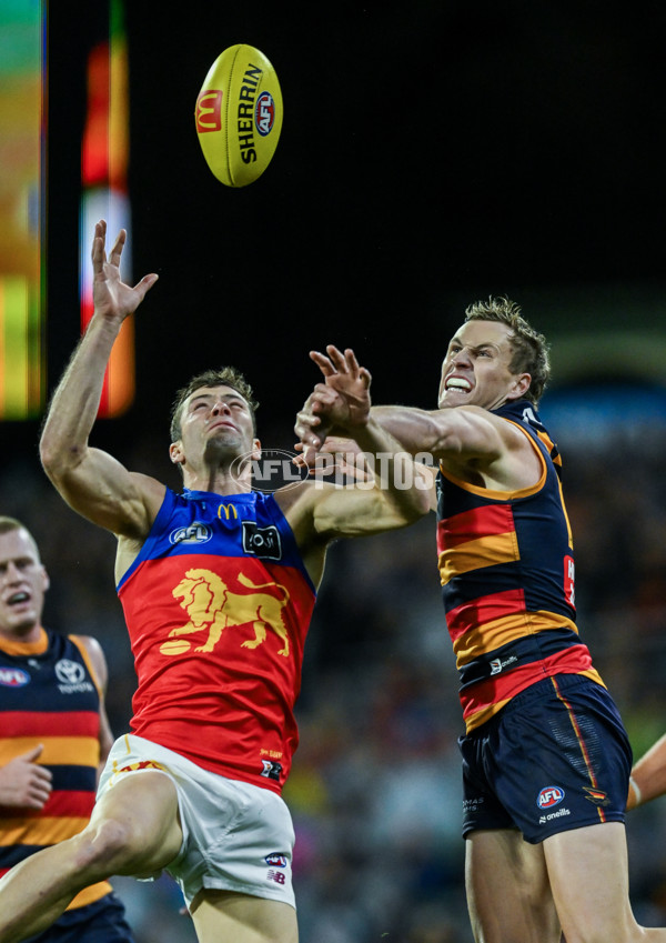 AFL 2025 Round 13 - Adelaide v Brisbane - A-59850587