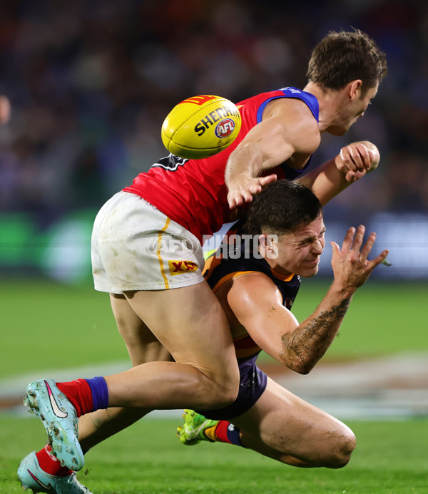 AFL 2025 Round 13 - Adelaide v Brisbane - A-59850600