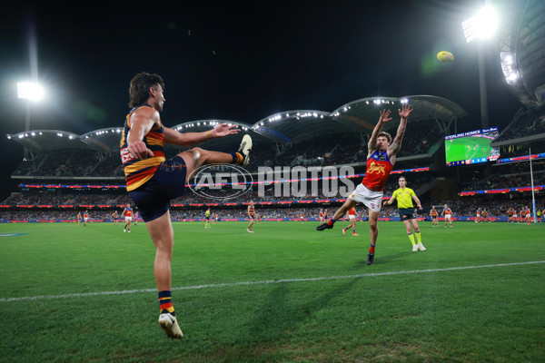AFL 2025 Round 13 - Adelaide v Brisbane - A-59850662