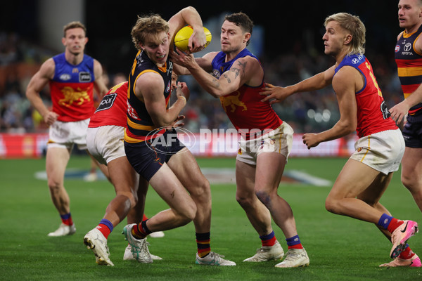 AFL 2025 Round 13 - Adelaide v Brisbane - A-59852828