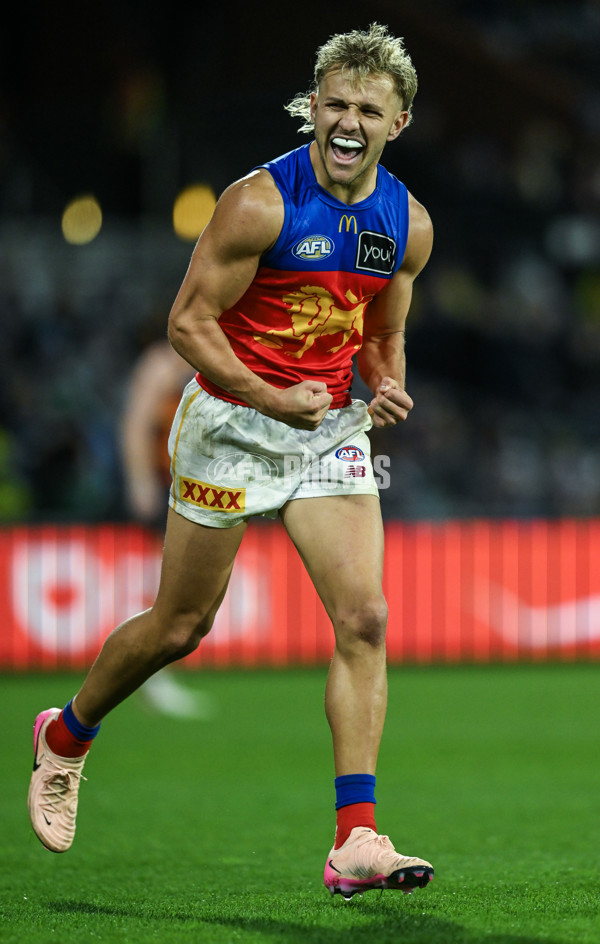 AFL 2025 Round 13 - Adelaide v Brisbane - A-59853542