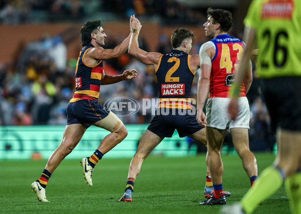 AFL 2025 Round 13 - Adelaide v Brisbane - A-59853577