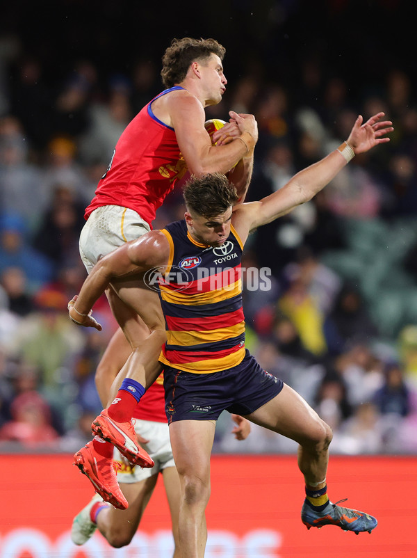 AFL 2025 Round 13 - Adelaide v Brisbane - A-59855674