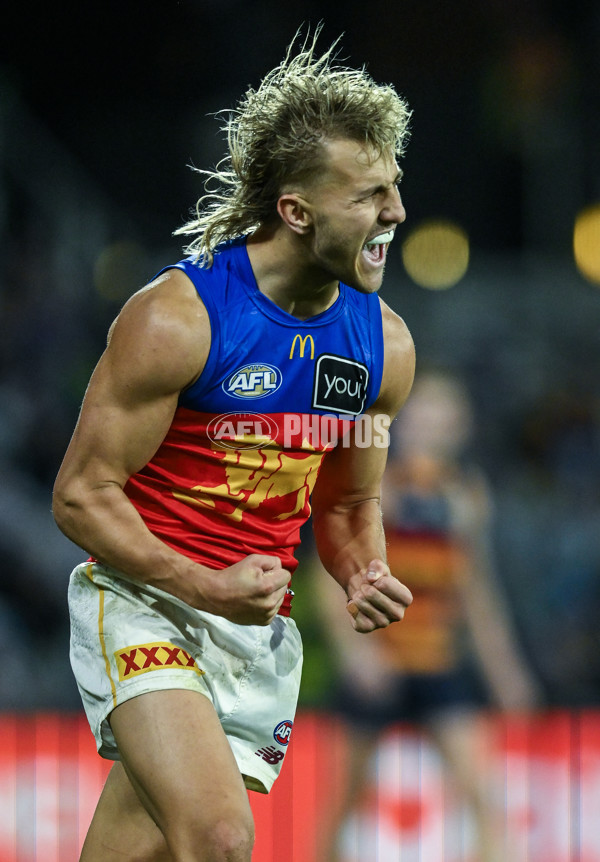 AFL 2025 Round 13 - Adelaide v Brisbane - A-59855696