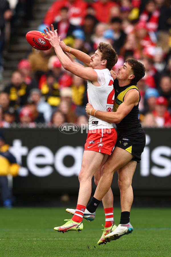 AFL 2025 Round 13 - Richmond v Sydney - A-59859259