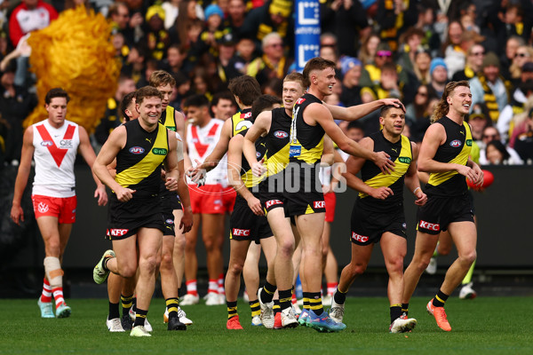 AFL 2025 Round 13 - Richmond v Sydney - A-59862408