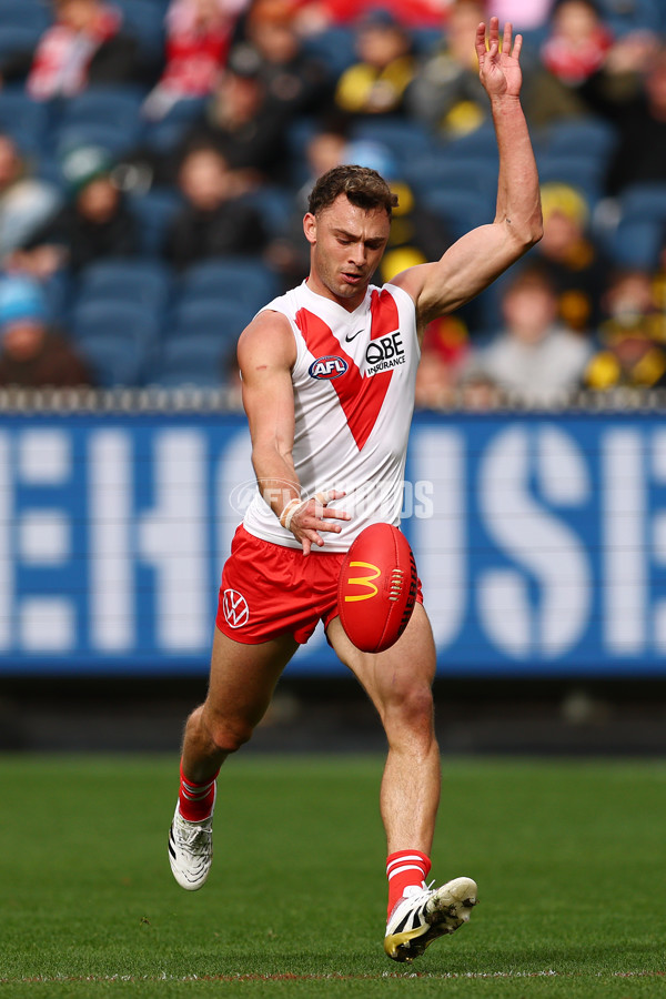 AFL 2025 Round 13 - Richmond v Sydney - A-59862409