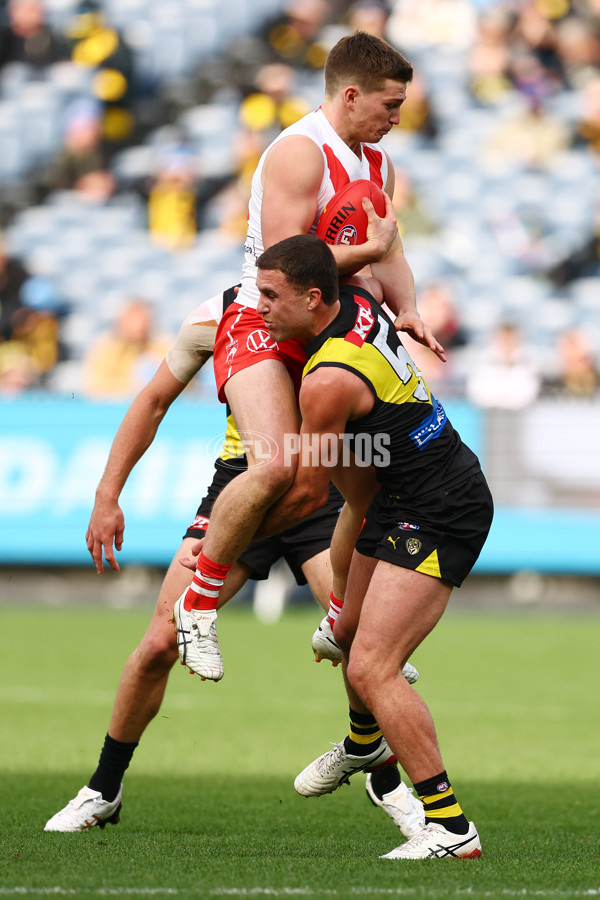 AFL 2025 Round 13 - Richmond v Sydney - A-59862446
