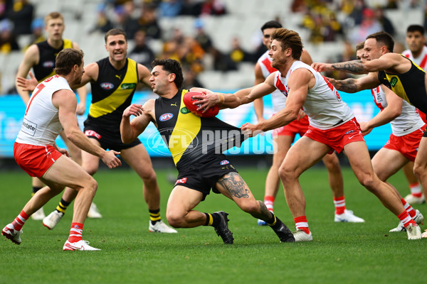 AFL 2025 Round 13 - Richmond v Sydney - A-59862600