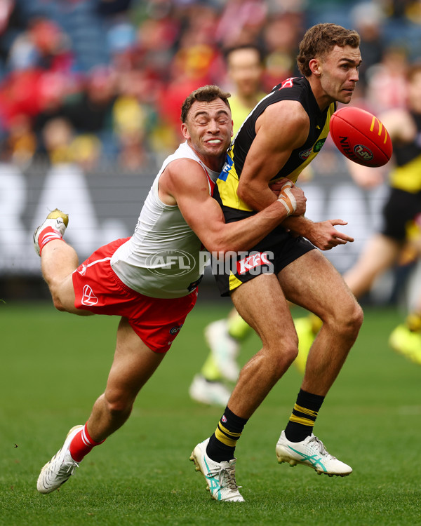 AFL 2025 Round 13 - Richmond v Sydney - A-59862614