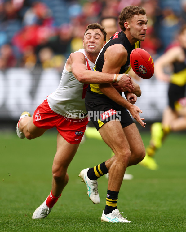 AFL 2025 Round 13 - Richmond v Sydney - A-59862615