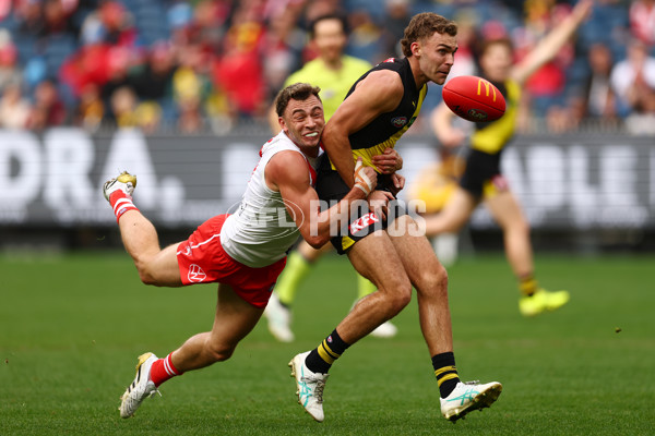 AFL 2025 Round 13 - Richmond v Sydney - A-59862616
