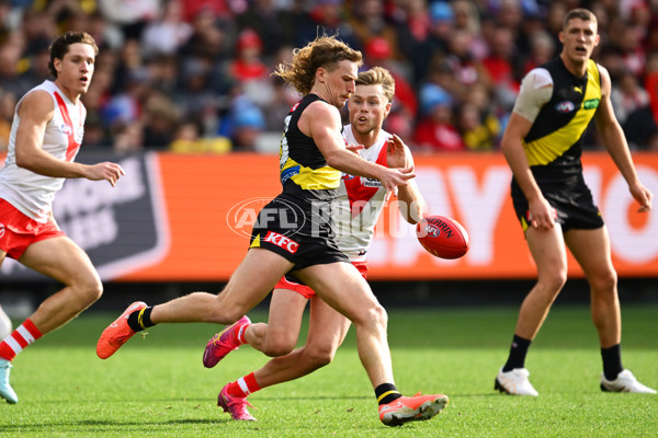 AFL 2025 Round 13 - Richmond v Sydney - A-59862651