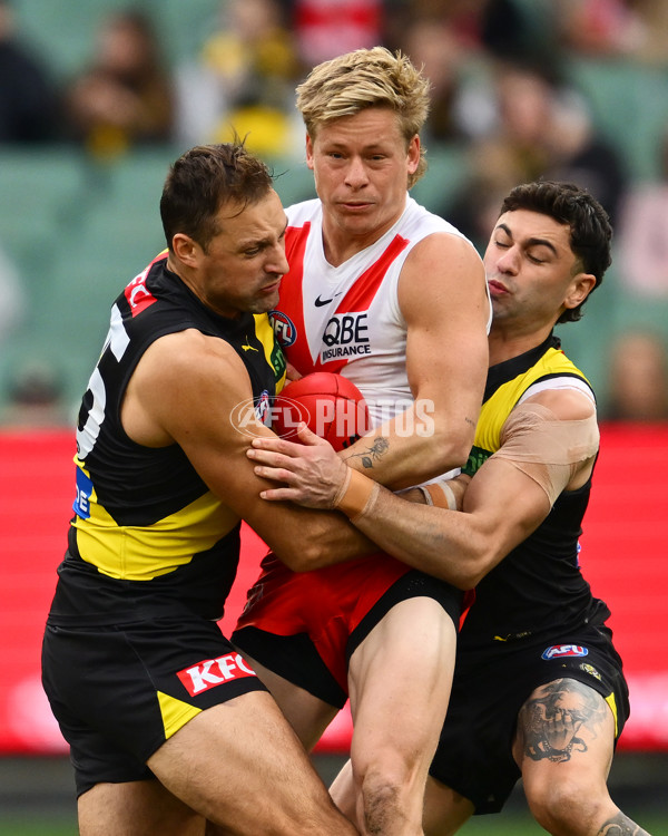 AFL 2025 Round 13 - Richmond v Sydney - A-59862690
