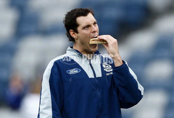 AFL 2025 Round 13 - Geelong v Gold Coast - A-59865160