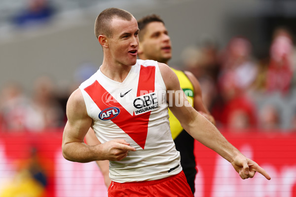 AFL 2025 Round 13 - Richmond v Sydney - A-59865773