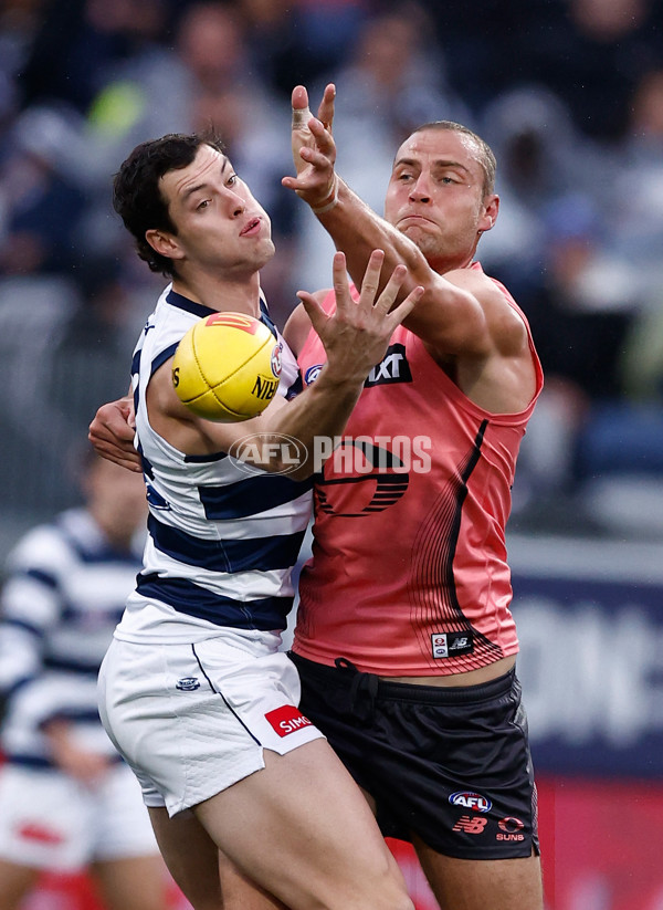 AFL 2025 Round 13 - Geelong v Gold Coast - A-59867841
