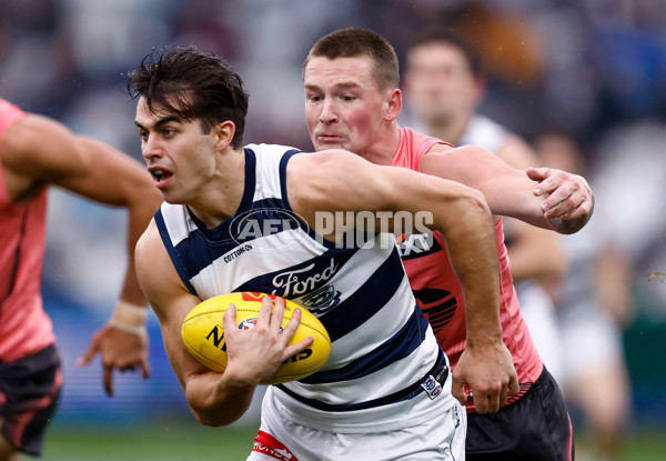 AFL 2025 Round 13 - Geelong v Gold Coast - A-59868394
