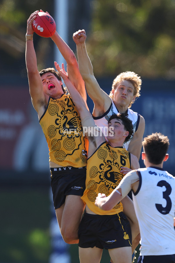 AFL National Championships U18 Boys 2025 - Western Australia v Victoria Country - A-59870324