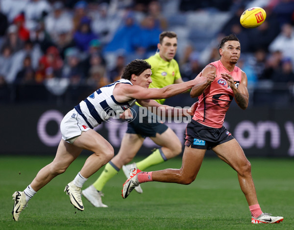 AFL 2025 Round 13 - Geelong v Gold Coast - A-59870338