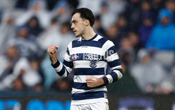 AFL 2025 Round 13 - Geelong v Gold Coast - A-59870375
