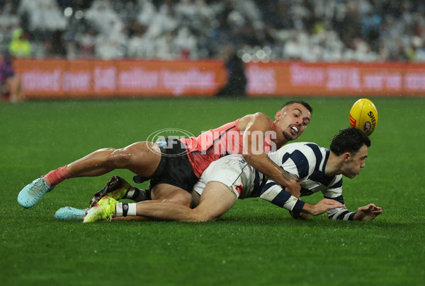 AFL 2025 Round 13 - Geelong v Gold Coast - A-59872040