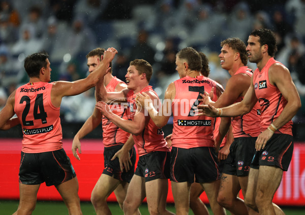AFL 2025 Round 13 - Geelong v Gold Coast - A-59872052