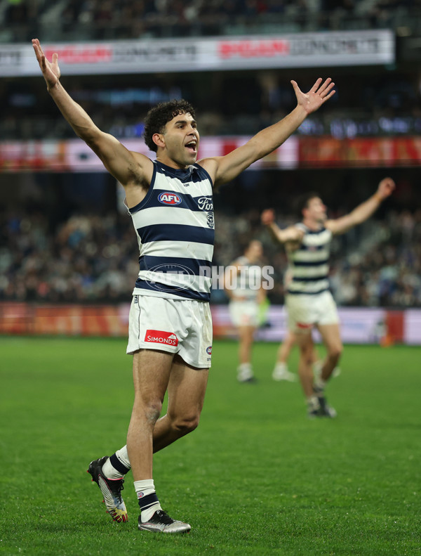 AFL 2025 Round 13 - Geelong v Gold Coast - A-59872089