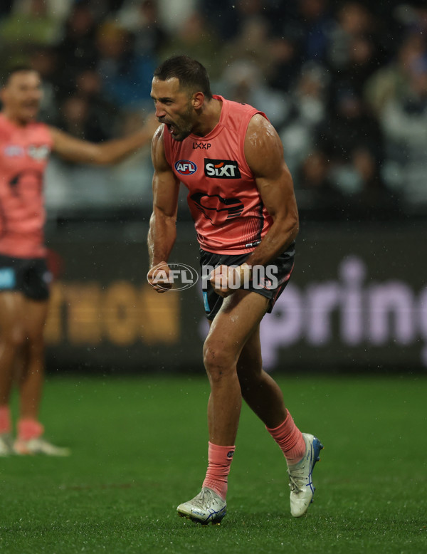AFL 2025 Round 13 - Geelong v Gold Coast - A-59872511