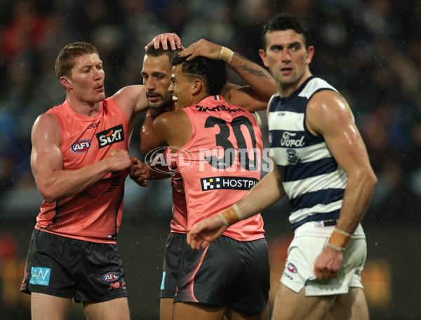 AFL 2025 Round 13 - Geelong v Gold Coast - A-59872517