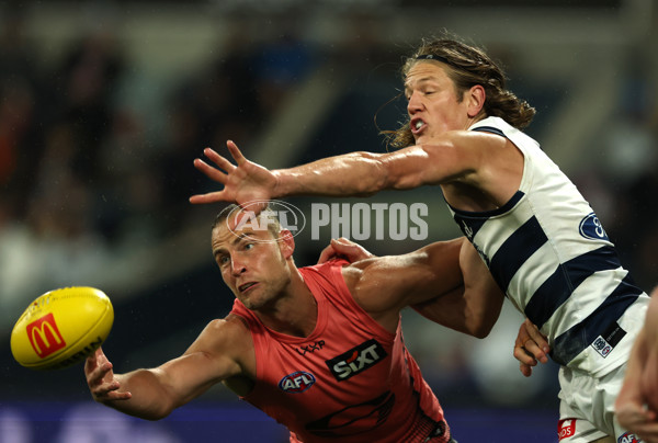 AFL 2025 Round 13 - Geelong v Gold Coast - A-59872547
