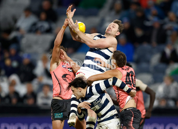 AFL 2025 Round 13 - Geelong v Gold Coast - A-59872552