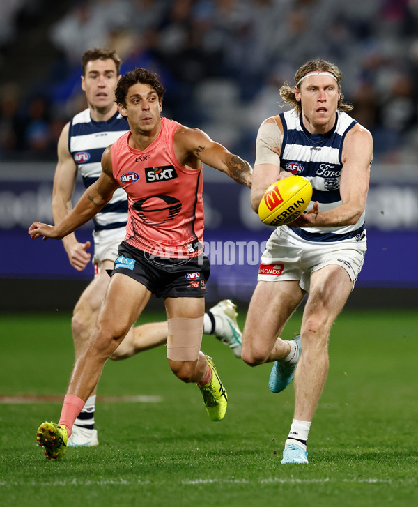 AFL 2025 Round 13 - Geelong v Gold Coast - A-59872561
