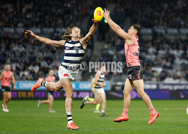 AFL 2025 Round 13 - Geelong v Gold Coast - A-59872581