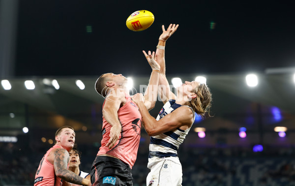 AFL 2025 Round 13 - Geelong v Gold Coast - A-59872582