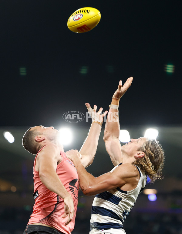 AFL 2025 Round 13 - Geelong v Gold Coast - A-59872583