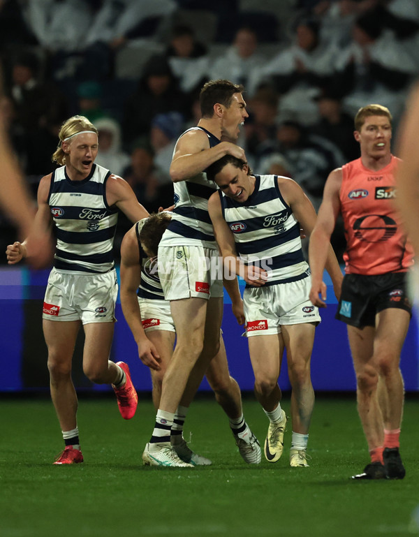 AFL 2025 Round 13 - Geelong v Gold Coast - A-59875252