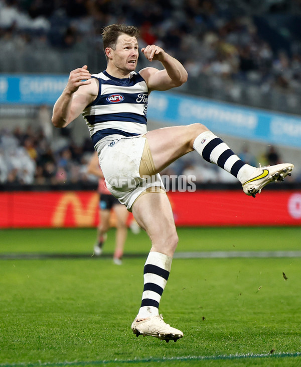 AFL 2025 Round 13 - Geelong v Gold Coast - A-59875320