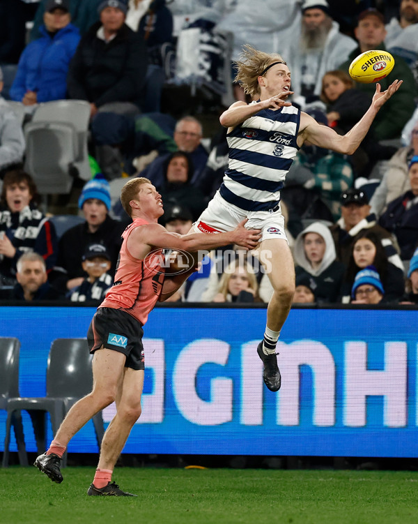 AFL 2025 Round 13 - Geelong v Gold Coast - A-59875324