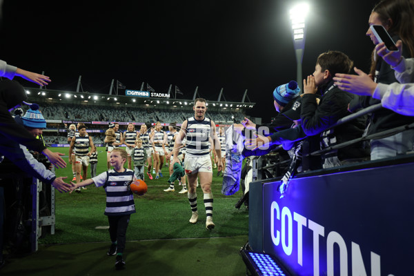 AFL 2025 Round 13 - Geelong v Gold Coast - A-59875686