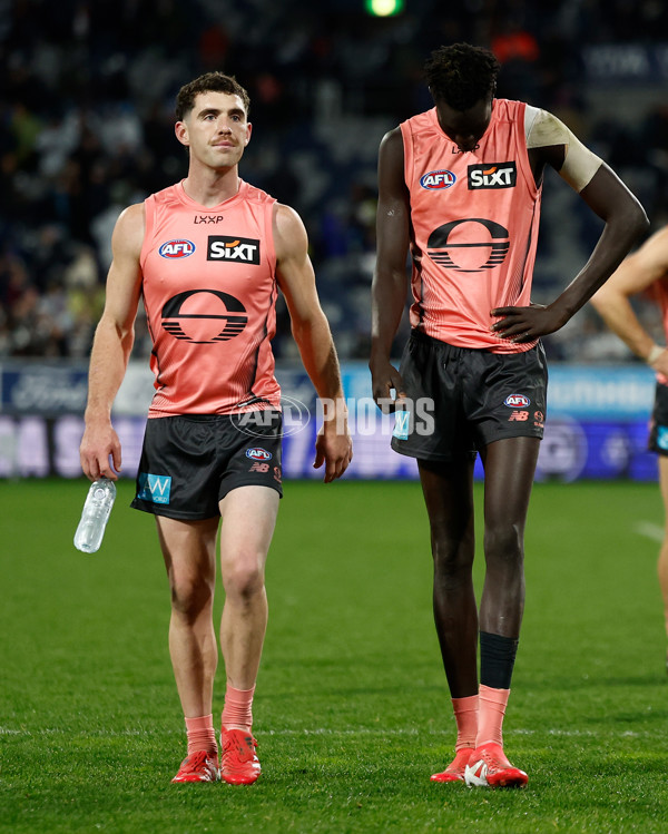 AFL 2025 Round 13 - Geelong v Gold Coast - A-59875705