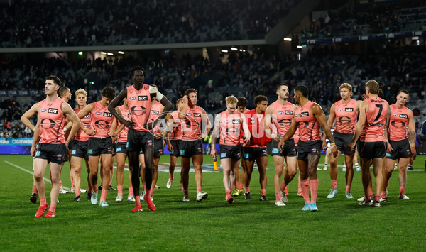 AFL 2025 Round 13 - Geelong v Gold Coast - A-59875706