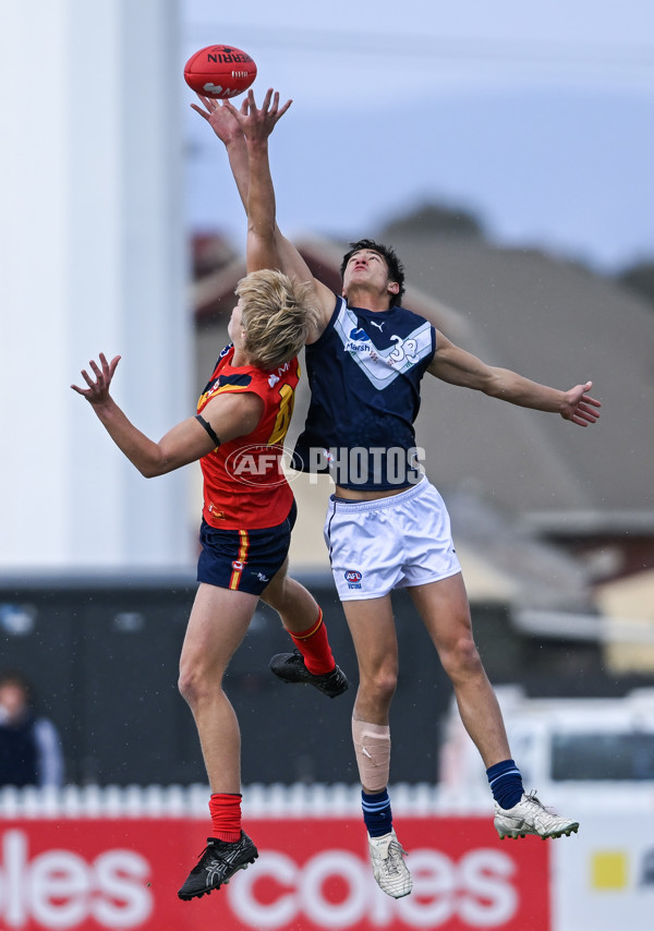 AFL National Championships U18 Boys 2025 - South Australia v Victoria Metro - A-59893122
