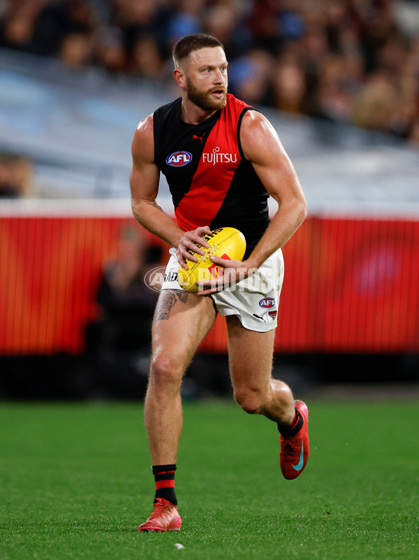 AFL 2025 Round 13 - Carlton v Essendon - A-59912189