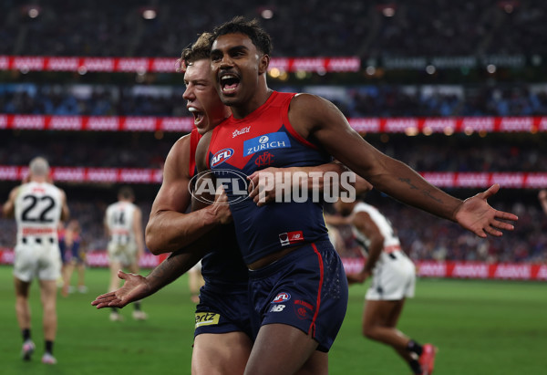 AFL 2025 Round 13 - Melbourne v Collingwood - A-59952296