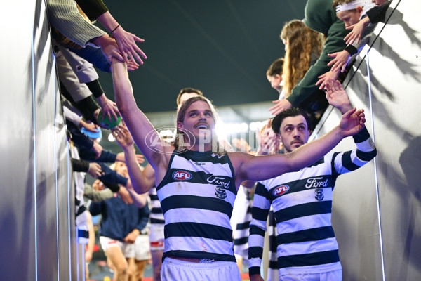 AFL 2025 Round 14 - Essendon v Geelong - A-60031362