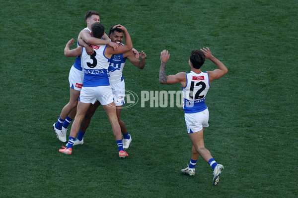 AFL 2025 Round 15 - Carlton v North Melbourne - A-60145364