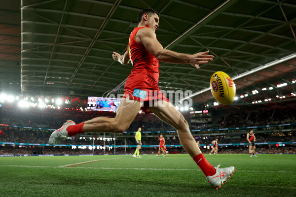 AFL 2025 Round 17 - Essendon v Gold Coast - A-60368751