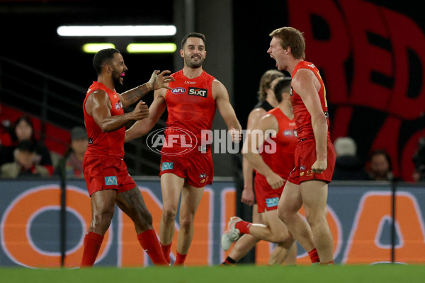 AFL 2025 Round 17 - Essendon v Gold Coast - A-60374238