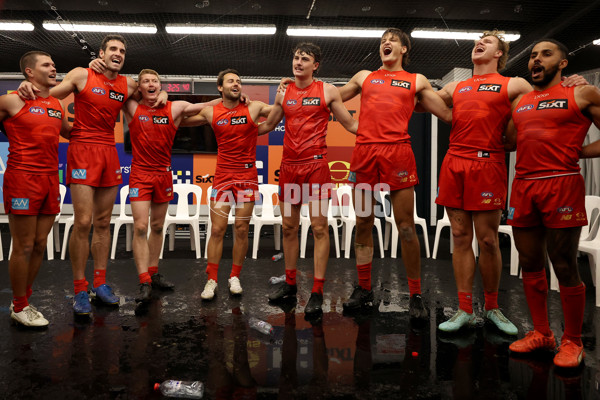AFL 2025 Round 17 - Essendon v Gold Coast - A-60375237